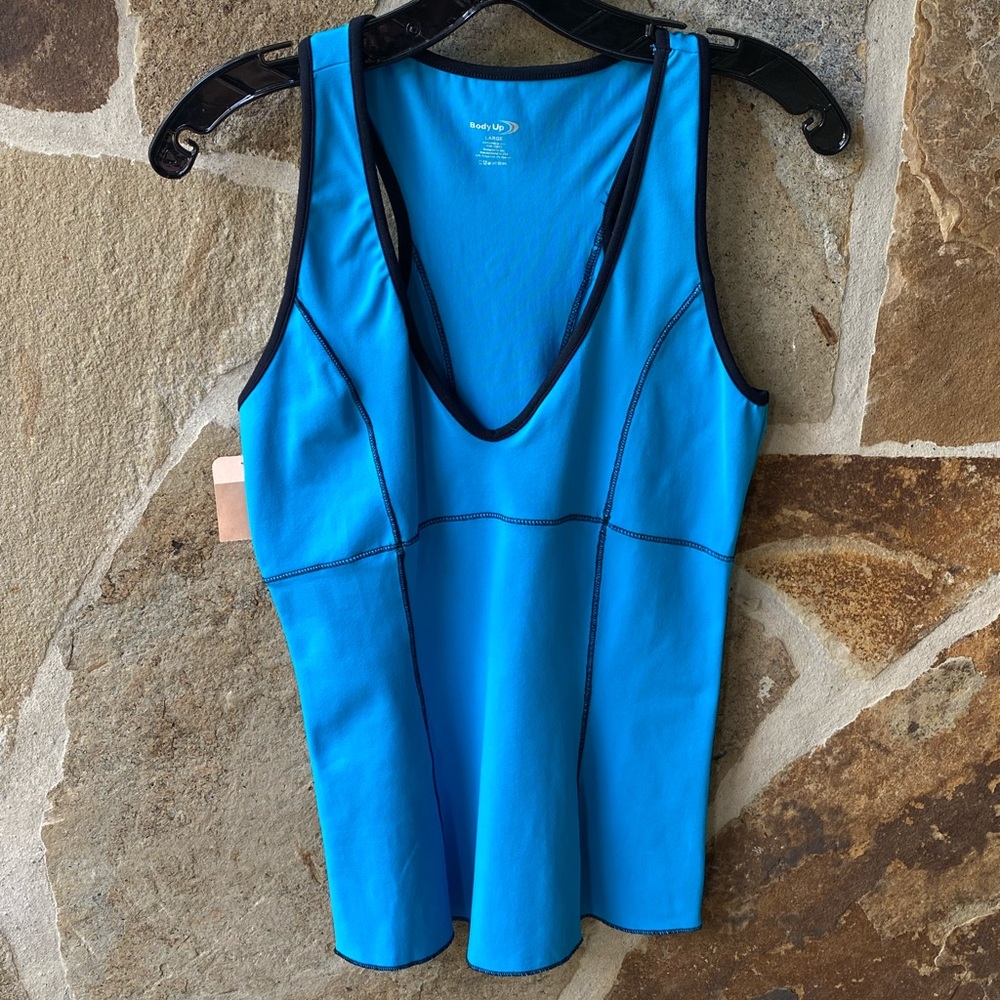 NWT women’s Body Up tank top